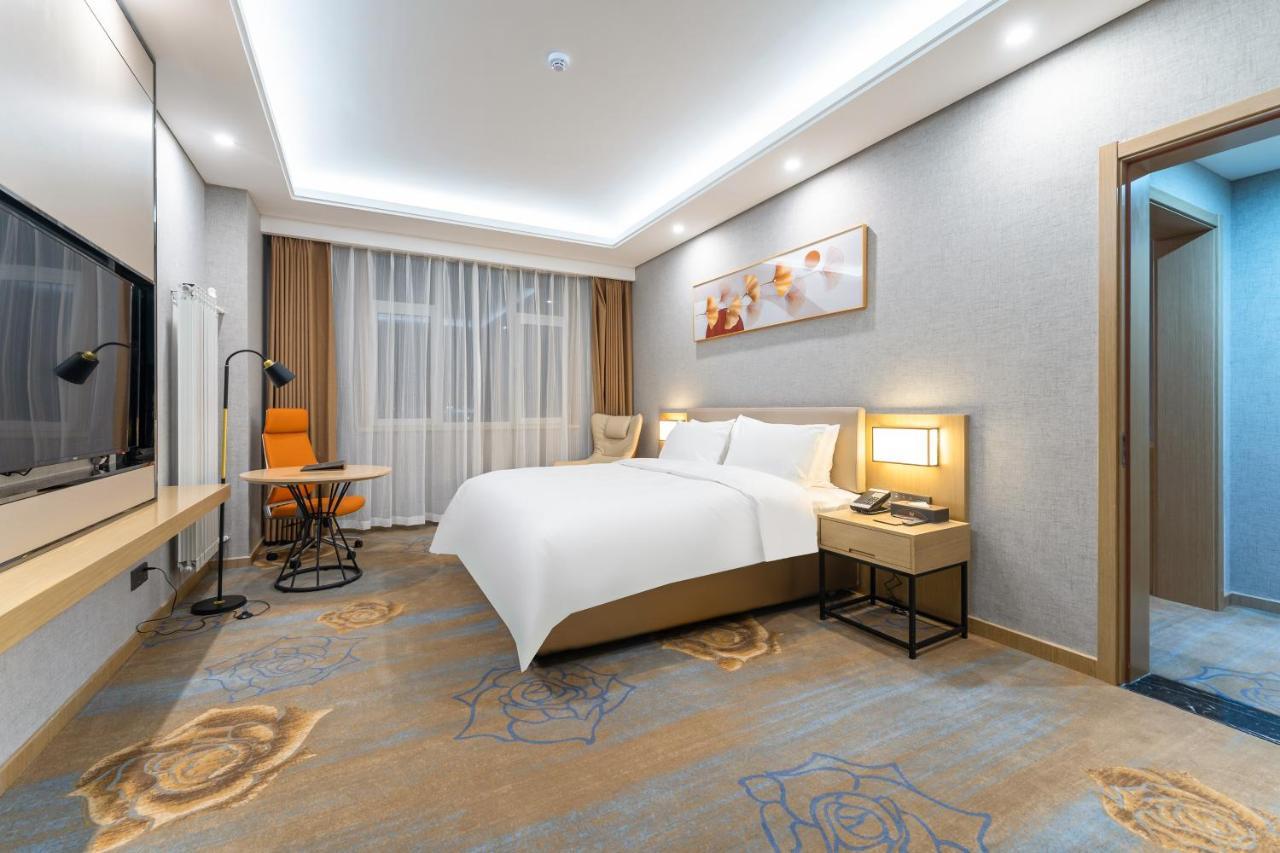Joy Fall Hotel Jiaozhou Eksteriør billede